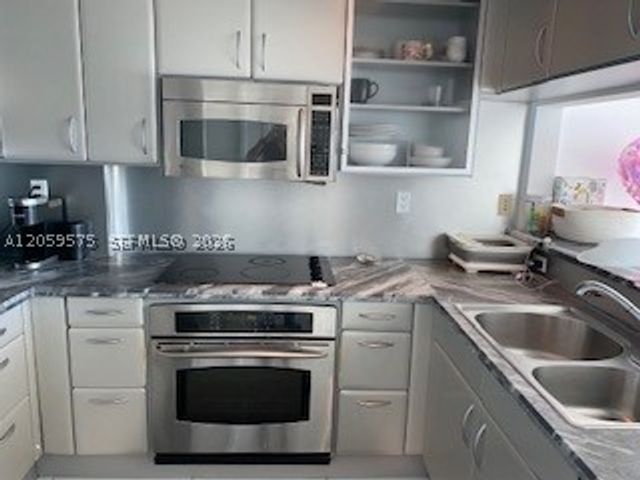 540 West Ave 713, Miami Beach, FL 33139