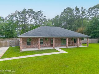 6811 Old Fort Bayou Road, Ocean Springs, MS 39564