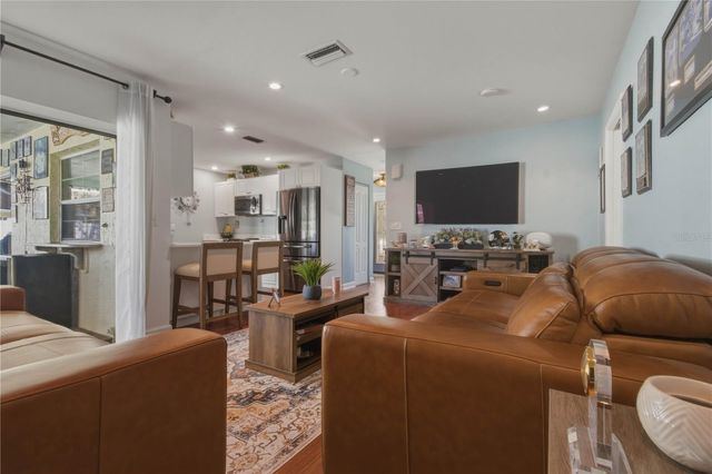 2990 MEADOW OAK DRIVE N, Clearwater, FL 33761