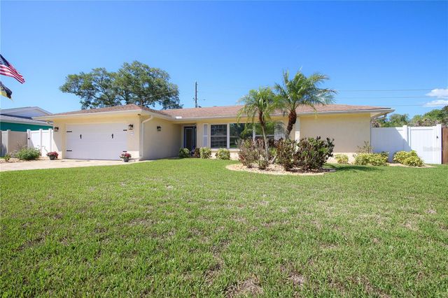 2990 MEADOW OAK DRIVE N, Clearwater, FL 33761