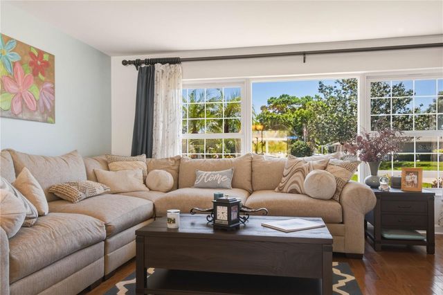 2990 MEADOW OAK DRIVE N, Clearwater, FL 33761