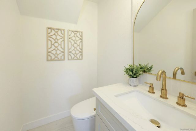1705 Hawk View Dr, Encinitas, CA 92024