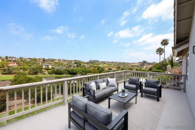 1705 Hawk View Dr, Encinitas, CA 92024