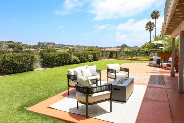 1705 Hawk View Dr, Encinitas, CA 92024