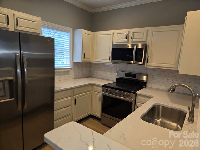 222 S Torrence Street 50, Charlotte, NC 28204