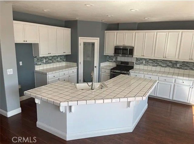 2018 Peregrine, Manteca, CA 95337