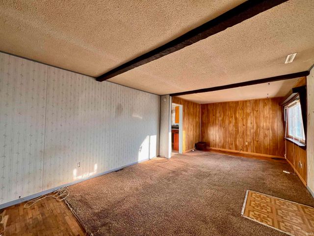 2051 E Wilcken Road, Columbia City, IN 46725