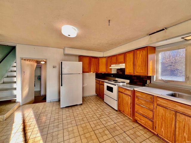 2051 E Wilcken Road, Columbia City, IN 46725