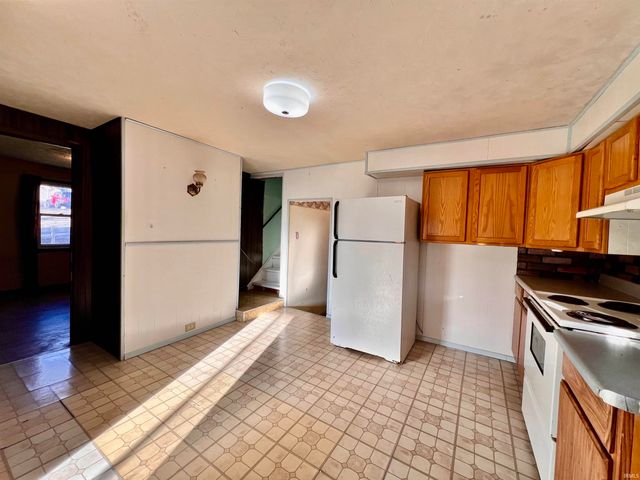 2051 E Wilcken Road, Columbia City, IN 46725