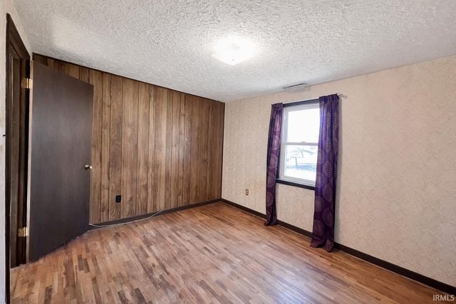 2051 E Wilcken Road, Columbia City, IN 46725