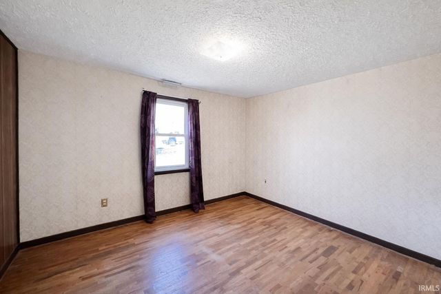 2051 E Wilcken Road, Columbia City, IN 46725