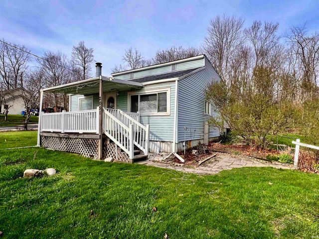 2051 E Wilcken Road, Columbia City, IN 46725