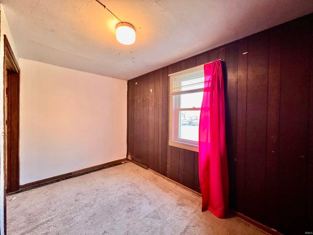 2051 E Wilcken Road, Columbia City, IN 46725