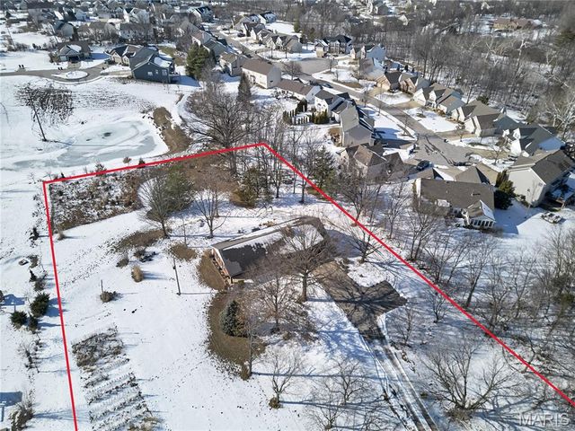 1825 Henke Road, Lake St Louis, MO 63367