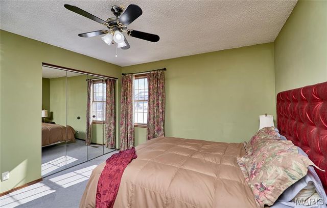 1825 Henke Road, Lake St Louis, MO 63367