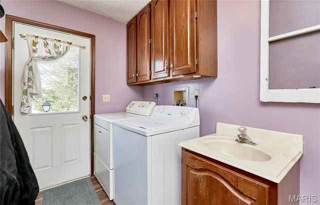 1825 Henke Road, Lake St Louis, MO 63367