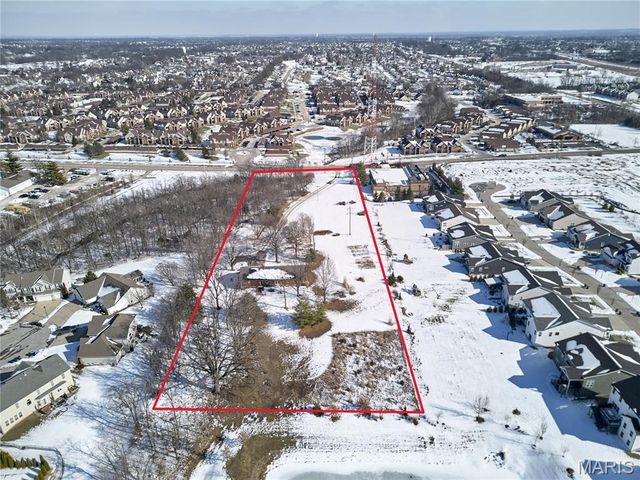 1825 Henke Road, Lake St Louis, MO 63367