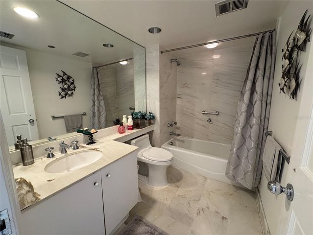 775 LONGBOAT CLUB ROAD 401, Longboat Key, FL 34228