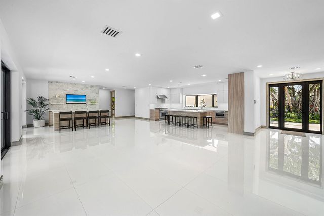 40 Spoonbill Road, Manalapan, FL 33462