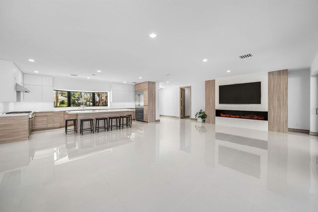 40 Spoonbill Road, Manalapan, FL 33462