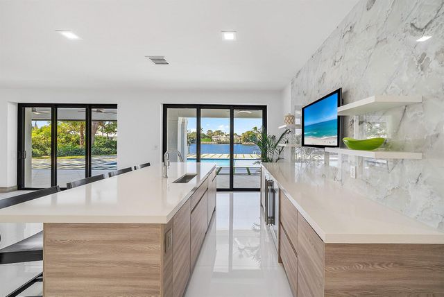 40 Spoonbill Road, Manalapan, FL 33462