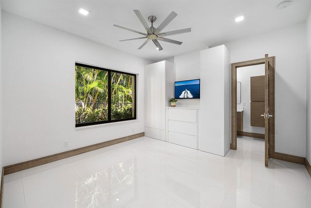 40 Spoonbill Road, Manalapan, FL 33462