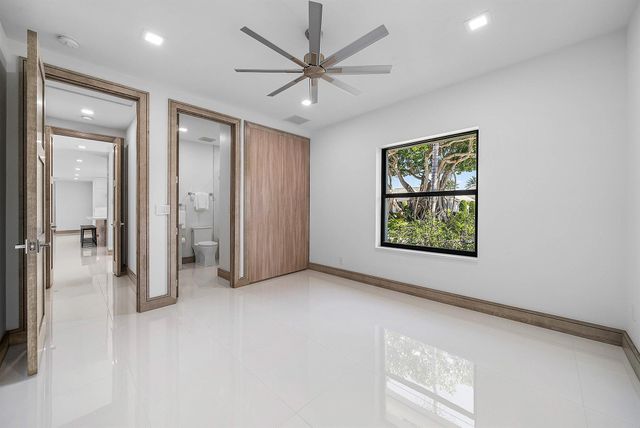 40 Spoonbill Road, Manalapan, FL 33462