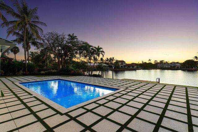 40 Spoonbill Road, Manalapan, FL 33462