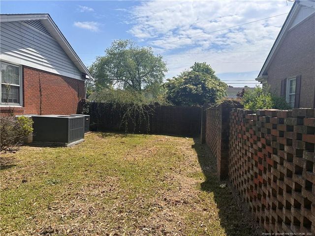 306 W 33rd Street, Lumberton, NC 28358