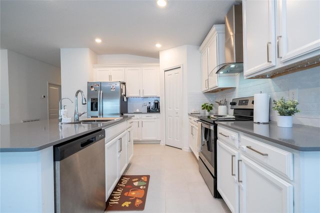 5391 PRESERVE BOULEVARD, St Cloud, FL 34772