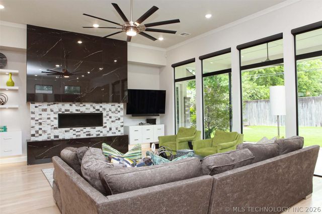 3131 E 26th Place, Tulsa, OK 74114