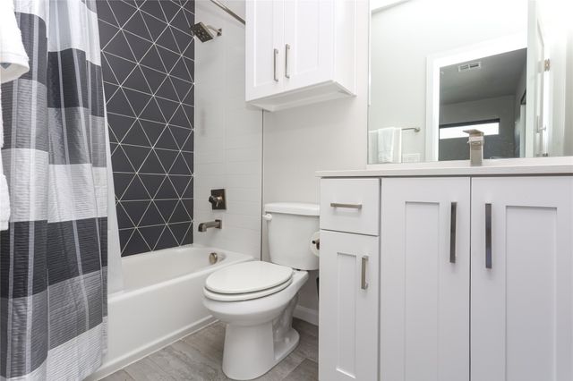 3131 E 26th Place, Tulsa, OK 74114