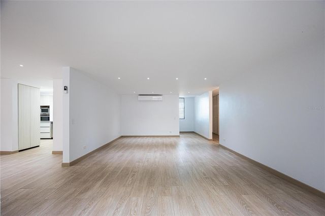 8-18 ALHAMBRA, Guaynabo, PR 00966