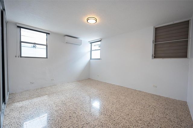 8-18 ALHAMBRA, Guaynabo, PR 00966