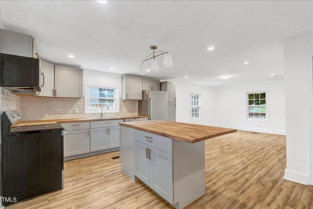 410 Madison Street, Roanoke Rapids, NC 27870