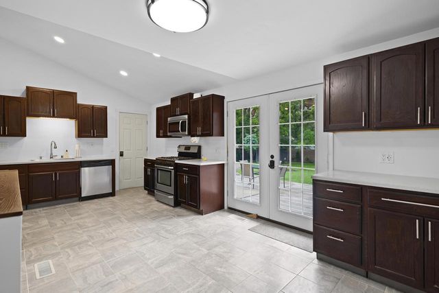 4223 Canterbury LANE, Mount Pleasant, WI 53403