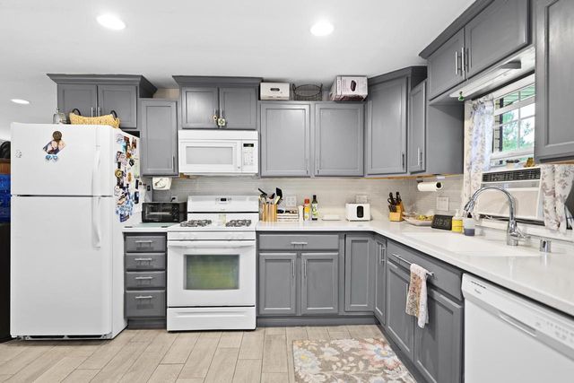 4223 Canterbury LANE, Mount Pleasant, WI 53403