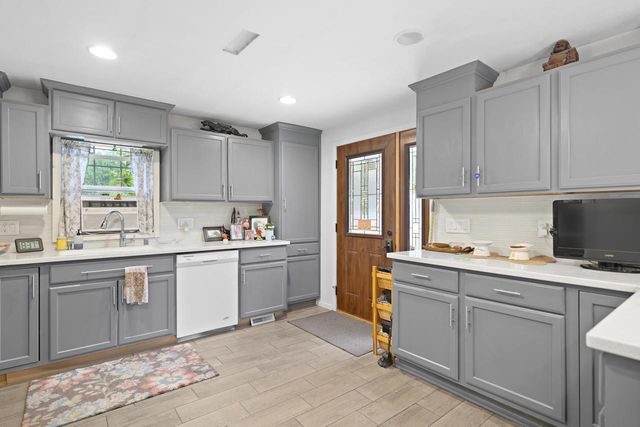 4223 Canterbury LANE, Mount Pleasant, WI 53403