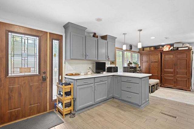 4223 Canterbury LANE, Mount Pleasant, WI 53403