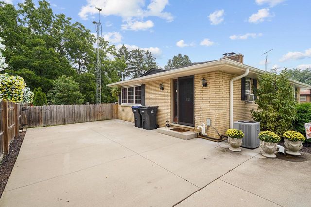 4223 Canterbury LANE, Mount Pleasant, WI 53403