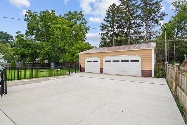 4223 Canterbury LANE, Mount Pleasant, WI 53403