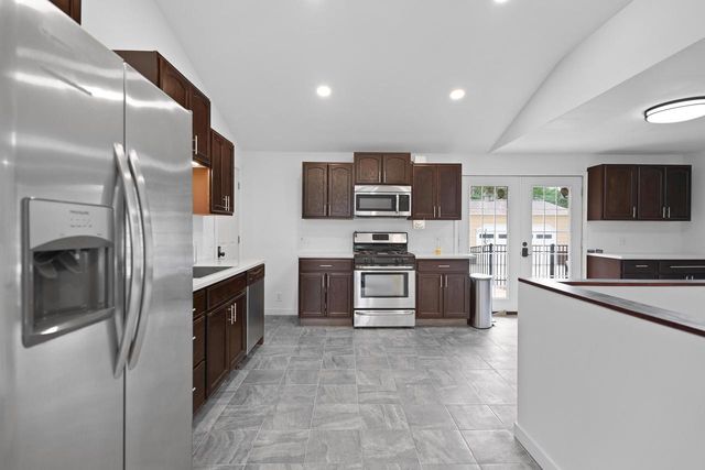 4223 Canterbury LANE, Mount Pleasant, WI 53403