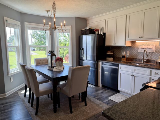 3928 Hearthstone Dr, Chapel Hill, TN 37034