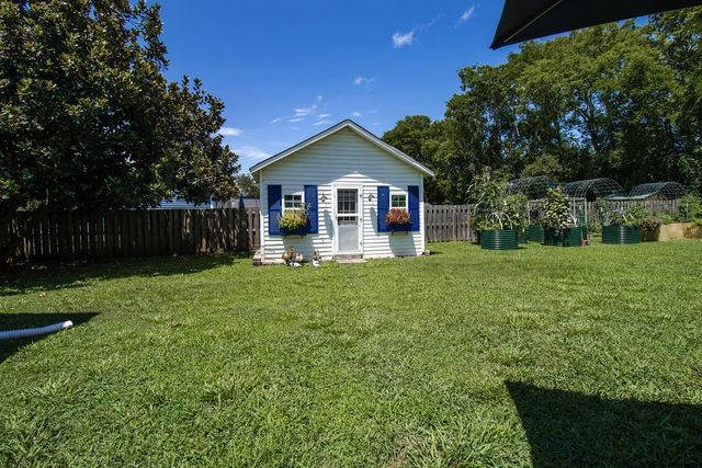 3928 Hearthstone Dr, Chapel Hill, TN 37034
