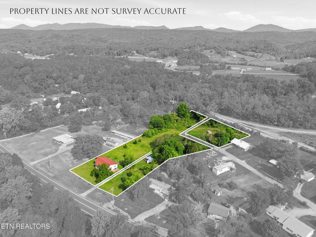 824 Oliver Springs Hwy, Clinton, TN 37716