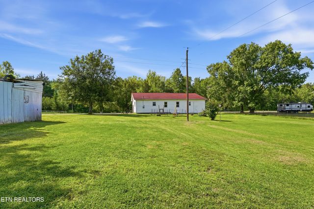 824 Oliver Springs Hwy, Clinton, TN 37716