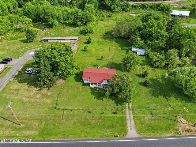 824 Oliver Springs Hwy, Clinton, TN 37716