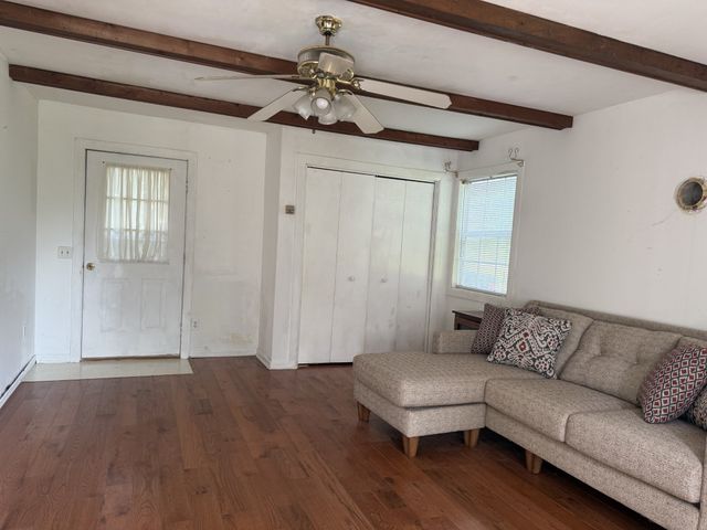 2109 Willow Grove Hwy, Allons, TN 38541