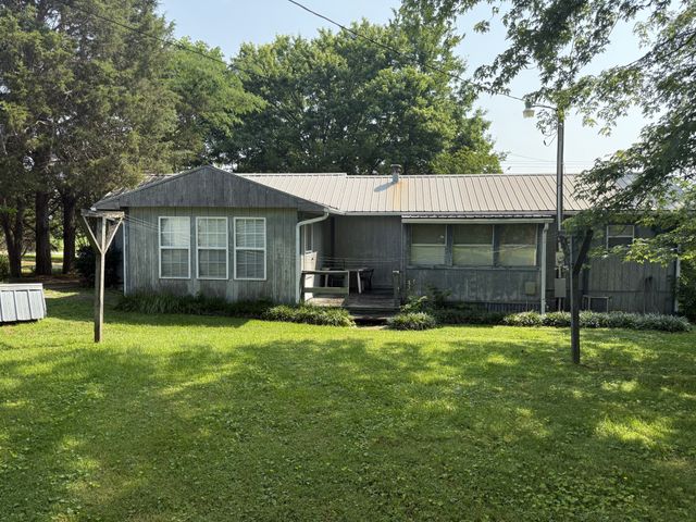 2109 Willow Grove Hwy, Allons, TN 38541