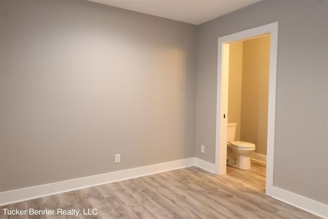 518 S Sullivan Avenue, Fremont, MI 49412